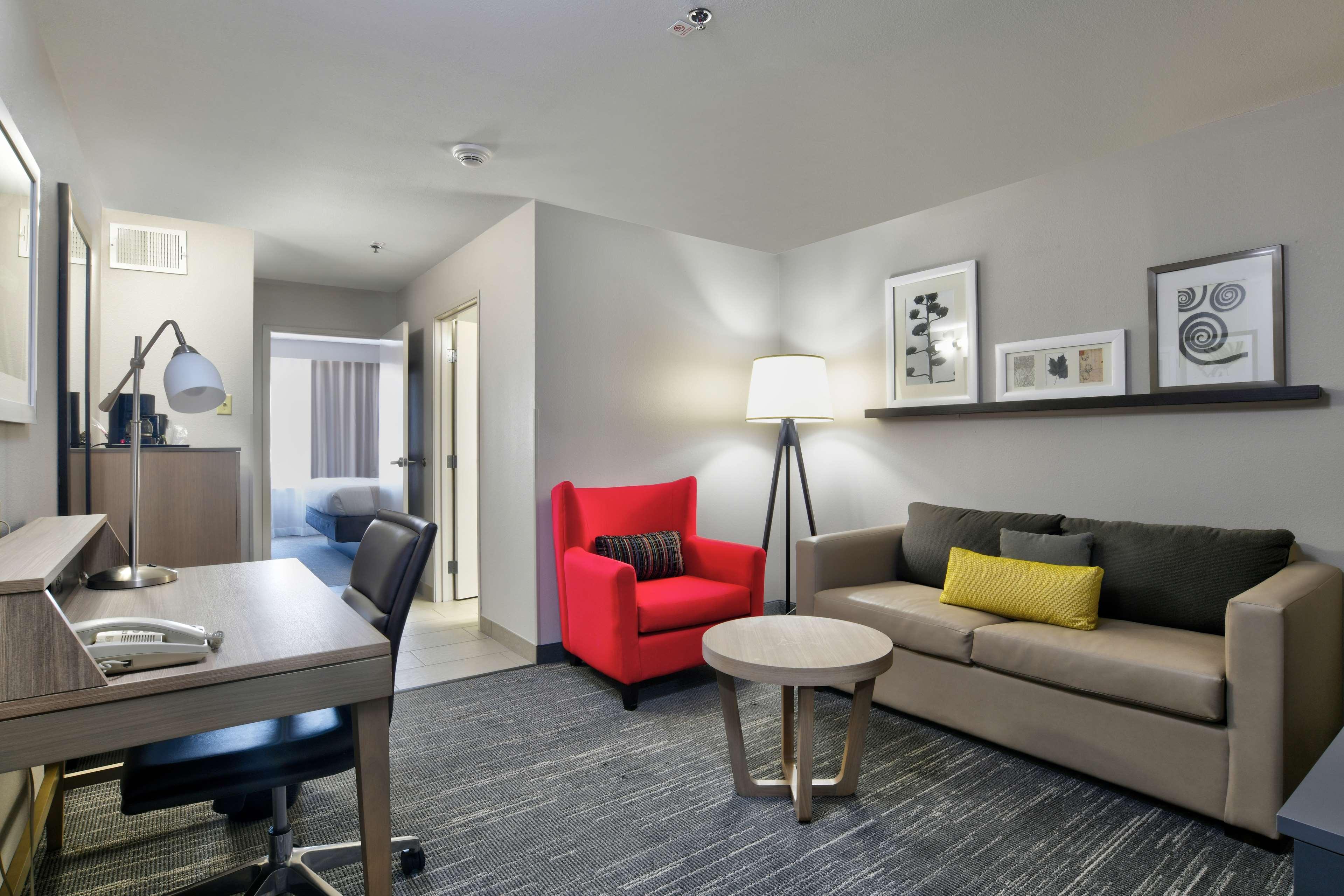 Country & By Radisson, Airport, Ok 3*