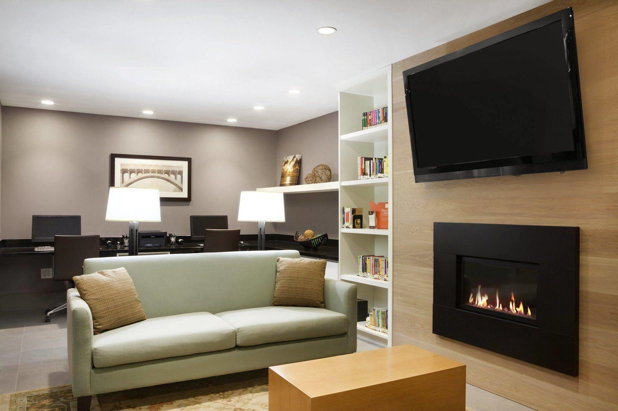 Hotel Country & By Radisson, Airport, Ok Oklahoma City